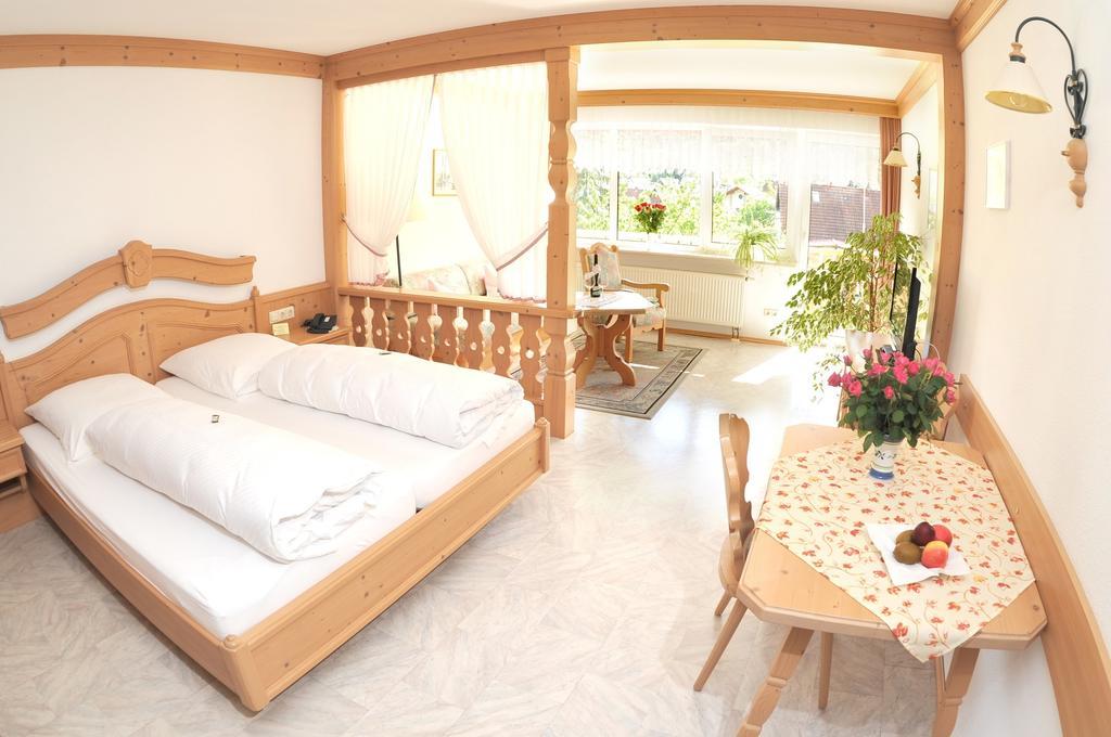 Hotel Dernbachtal Eksteriør bilde